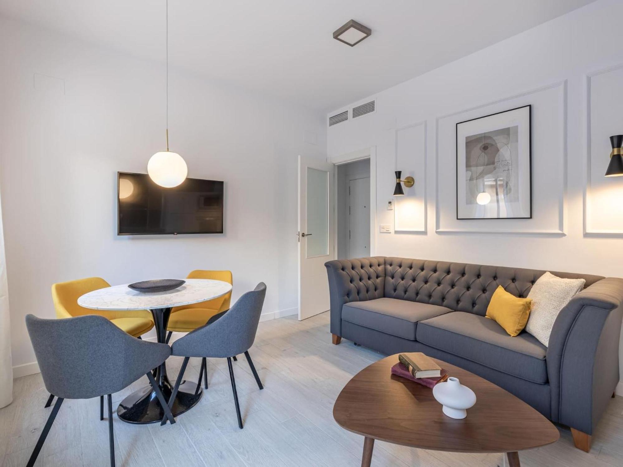 Central Stylish And Elegant 1 & 2 Bedroom Apartments I Granada Ngoại thất bức ảnh