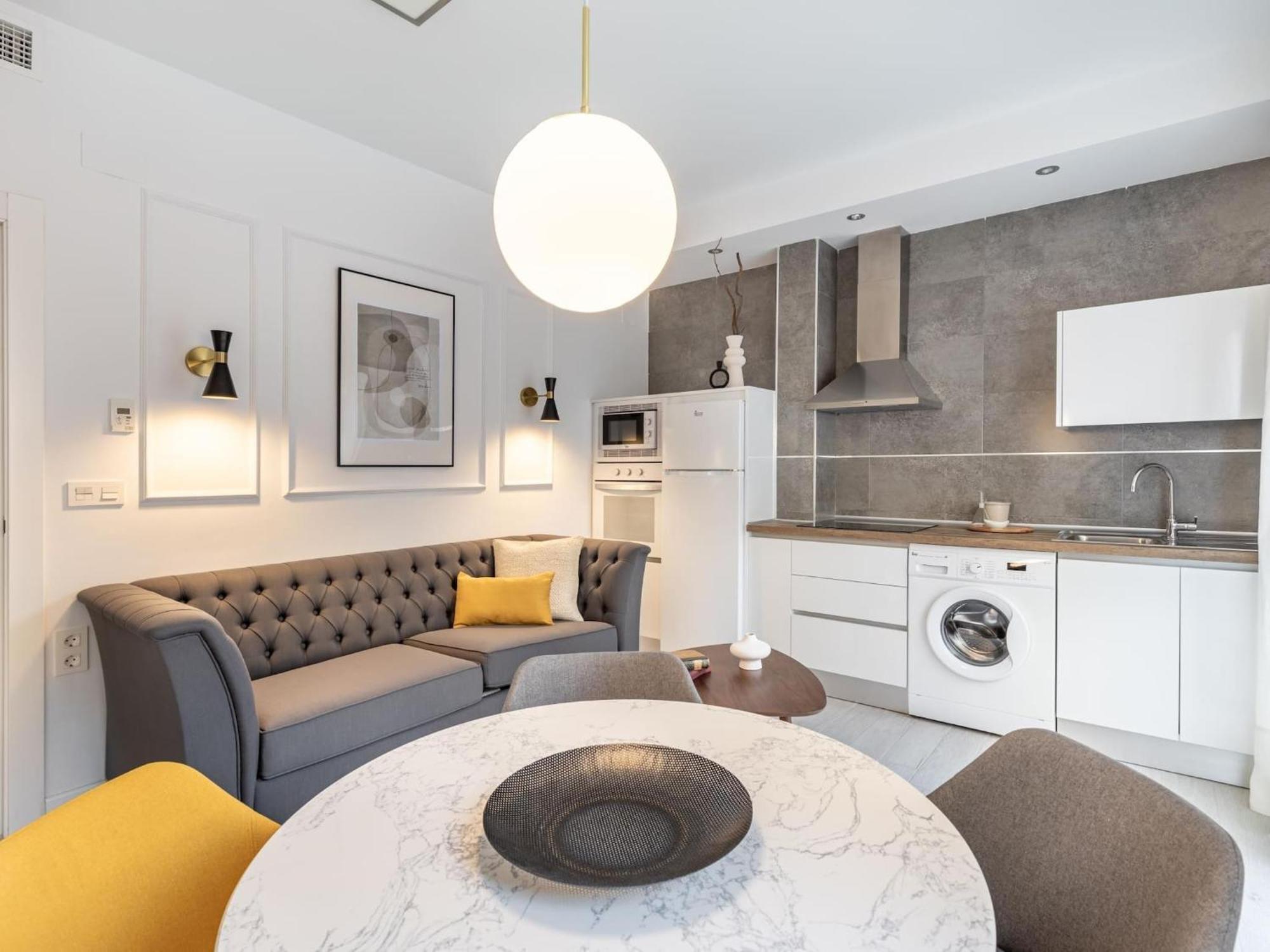 Central Stylish And Elegant 1 & 2 Bedroom Apartments I Granada Ngoại thất bức ảnh