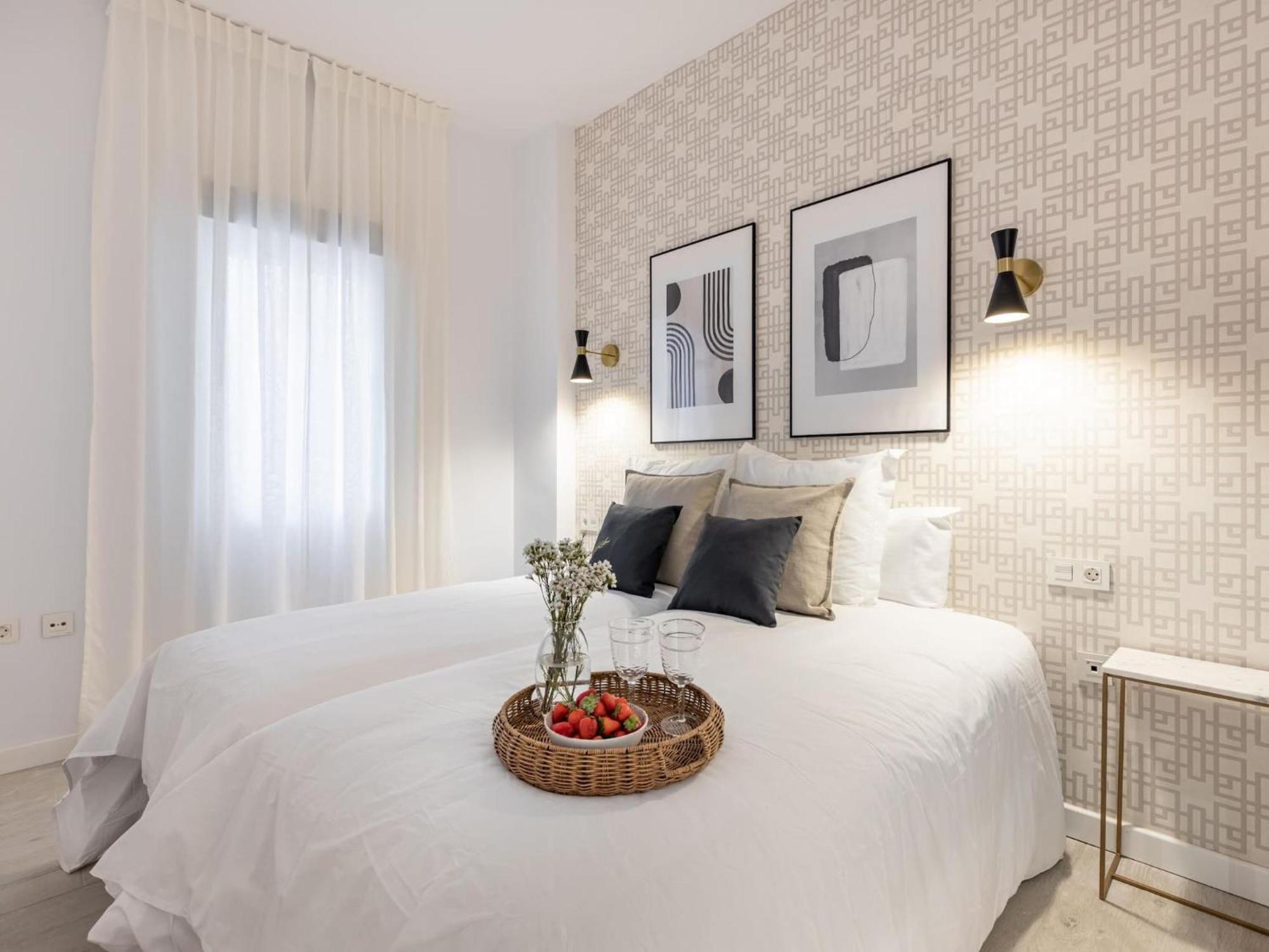 Central Stylish And Elegant 1 & 2 Bedroom Apartments I Granada Ngoại thất bức ảnh