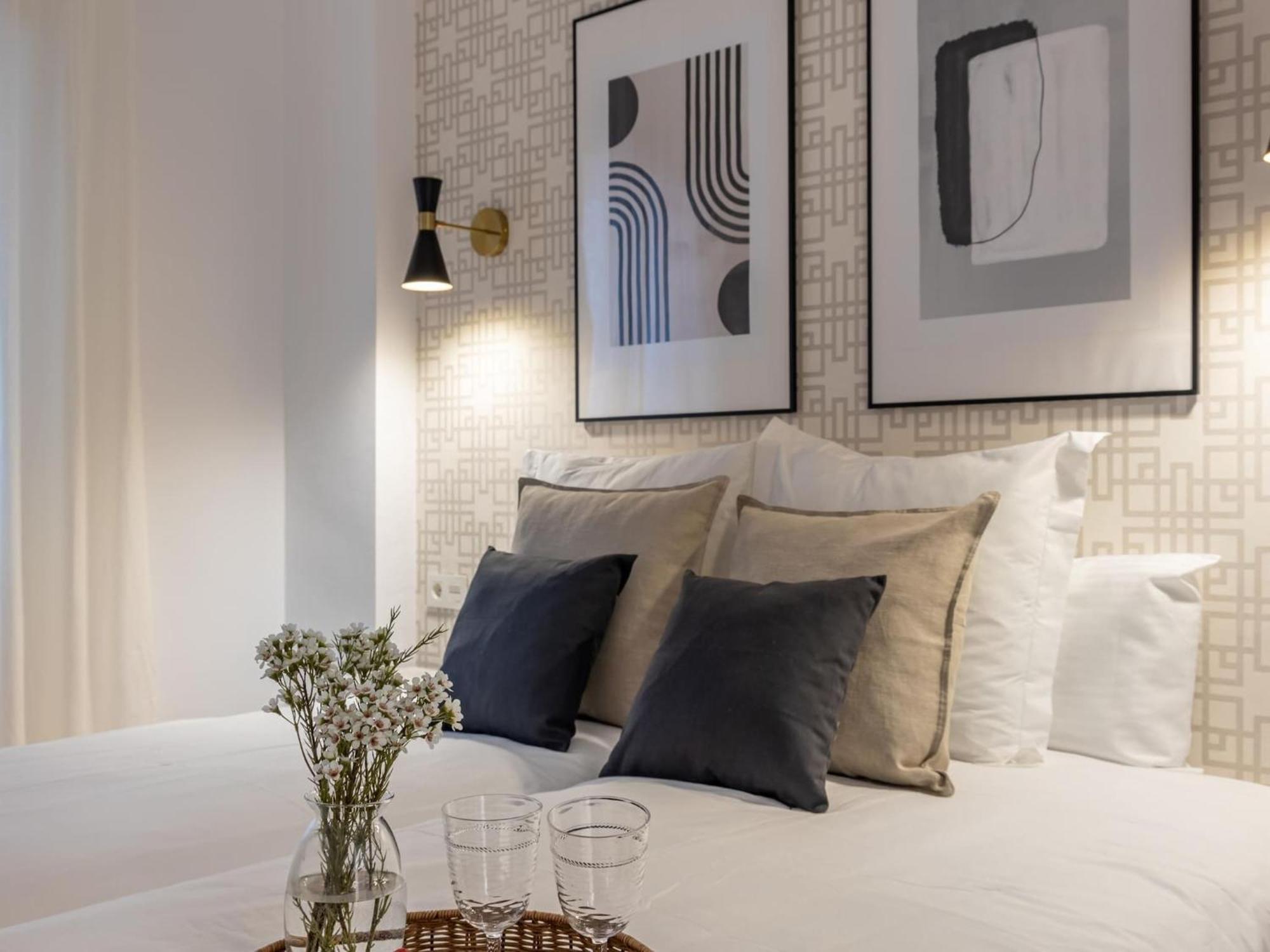 Central Stylish And Elegant 1 & 2 Bedroom Apartments I Granada Ngoại thất bức ảnh